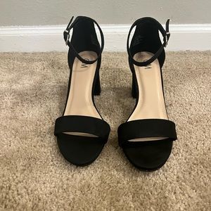These C&M shoes, velvet material, size 9 1/2, never worn.